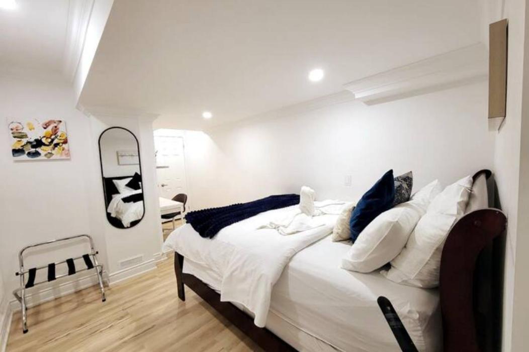 Modern Oasis In Richmond Hill, The Place For You! Apartment Exterior foto